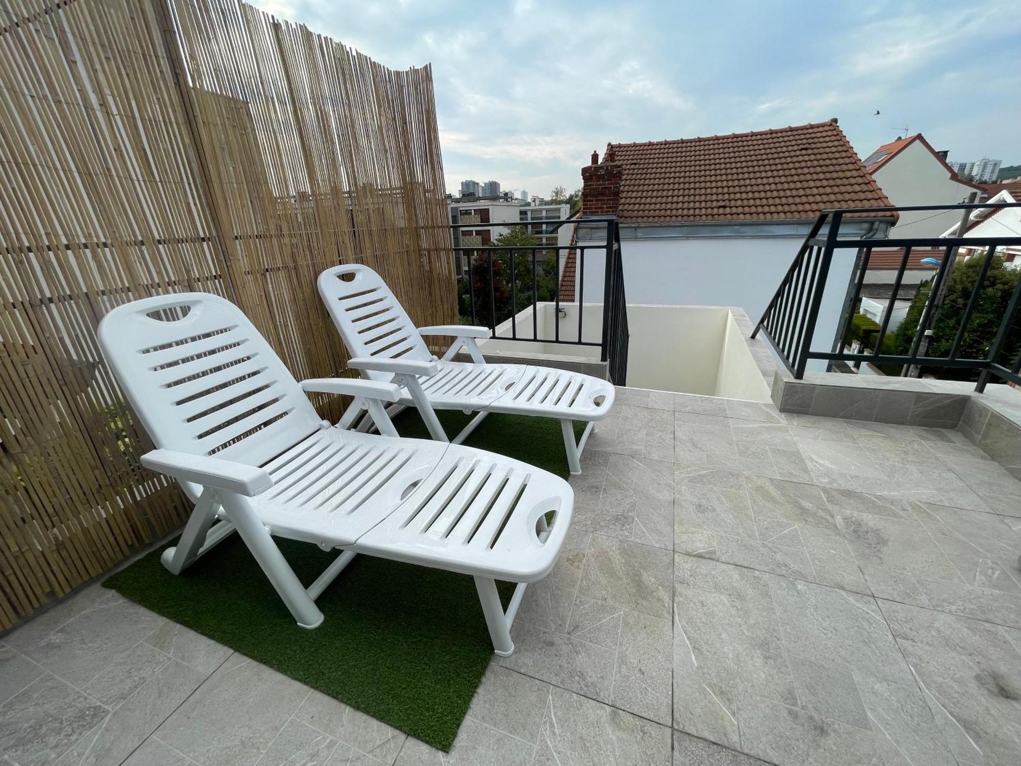 Appartement Avec Terrasse Et Ciel Etoile ! Noisy-le-Sec Dış mekan fotoğraf