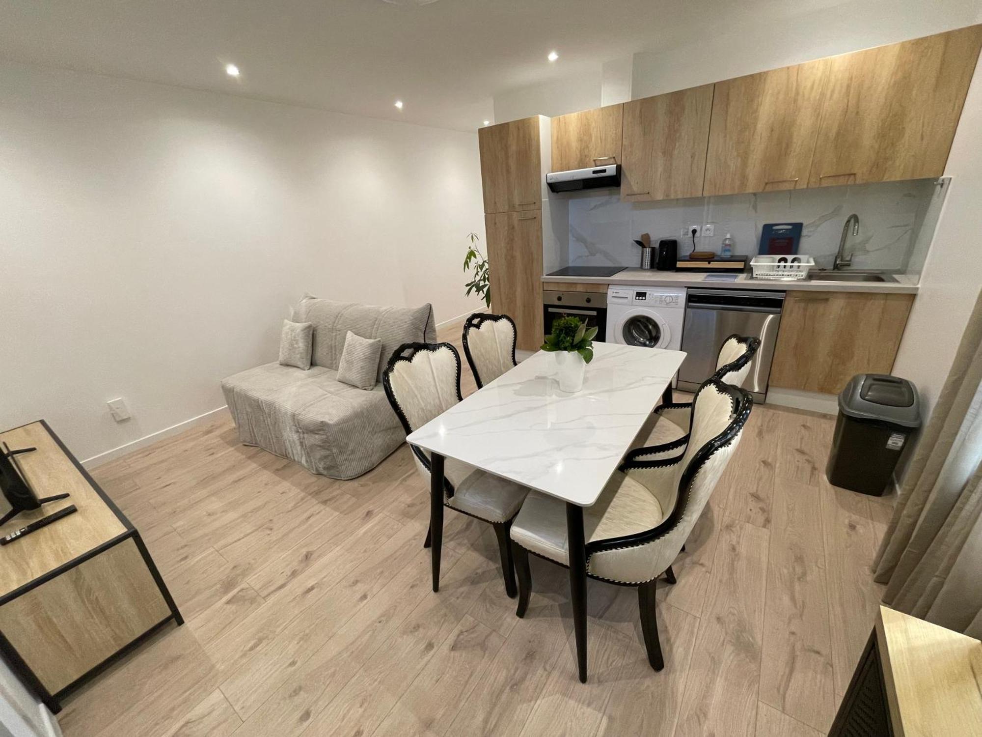 Appartement Avec Terrasse Et Ciel Etoile ! Noisy-le-Sec Dış mekan fotoğraf