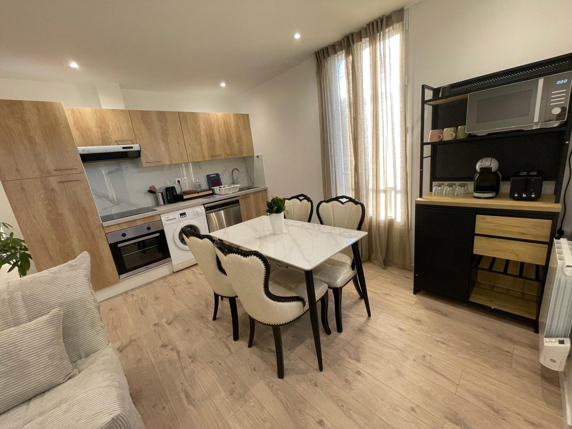 Appartement Avec Terrasse Et Ciel Etoile ! Noisy-le-Sec Dış mekan fotoğraf